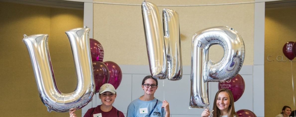 Orientation 2019 students with balloons
